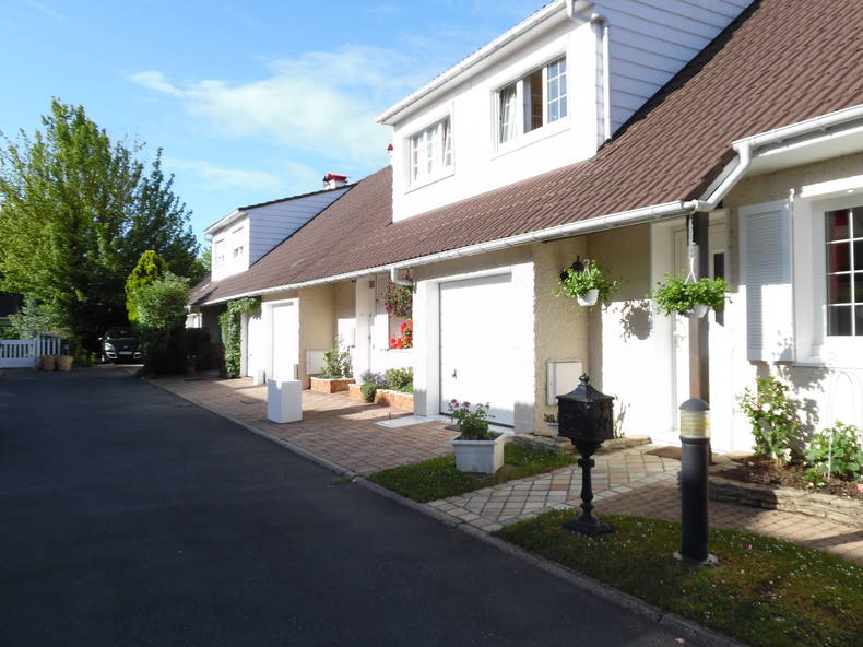 Homestay Les Ulis 379802-1