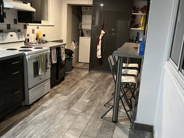 Wohngemeinschaft Montréal 524831-3