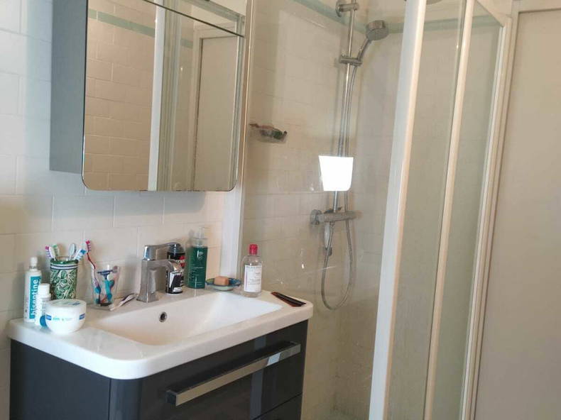 Homestay Suresnes 251733-5