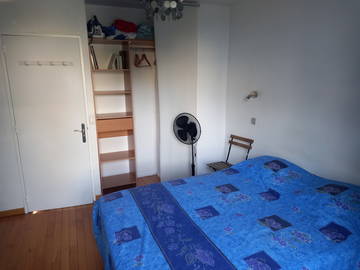 Shared housing for rent in Bron - photo 1 : Bedroom-1