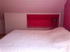 Pink Student Room 17m2 -