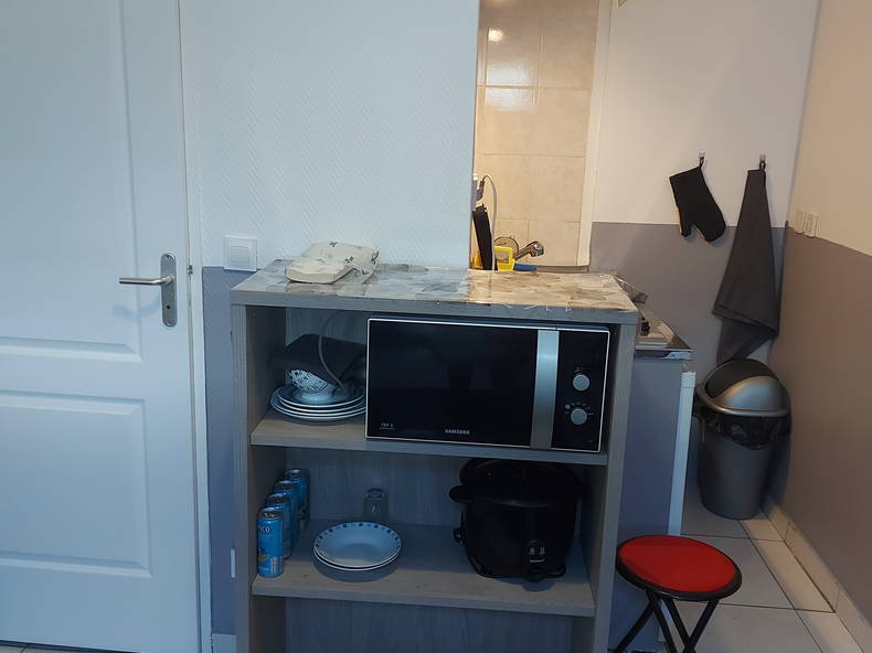 Colocation Stains 252570-3