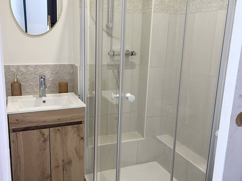 Logement Entier Toulon 552244-4