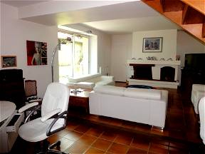 Single Room With Large Bed