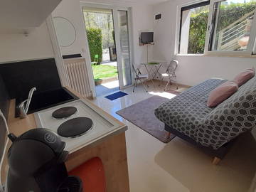 Roomlala | Chambre Individuelle Et Aménagée