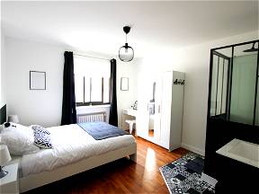 Habitación "L'INDUS" En Roommate Premium En Annemasse