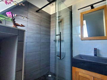 Unterkunft beim Gastgeber zur Miete in Rennes - Foto 4 : Badezimmer-4