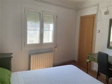 Roomlala | Chambre Lit Double Dans Le Grenier