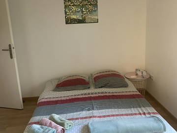 Chambre Lit Double très calme vue sur la verdure