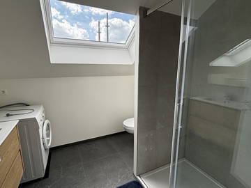 Colocation à louer à Charleroi - photo 2 : salle de bain-2