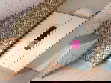 CHAMBRE MEUBLÉ PROCHE CENTRE VILLE