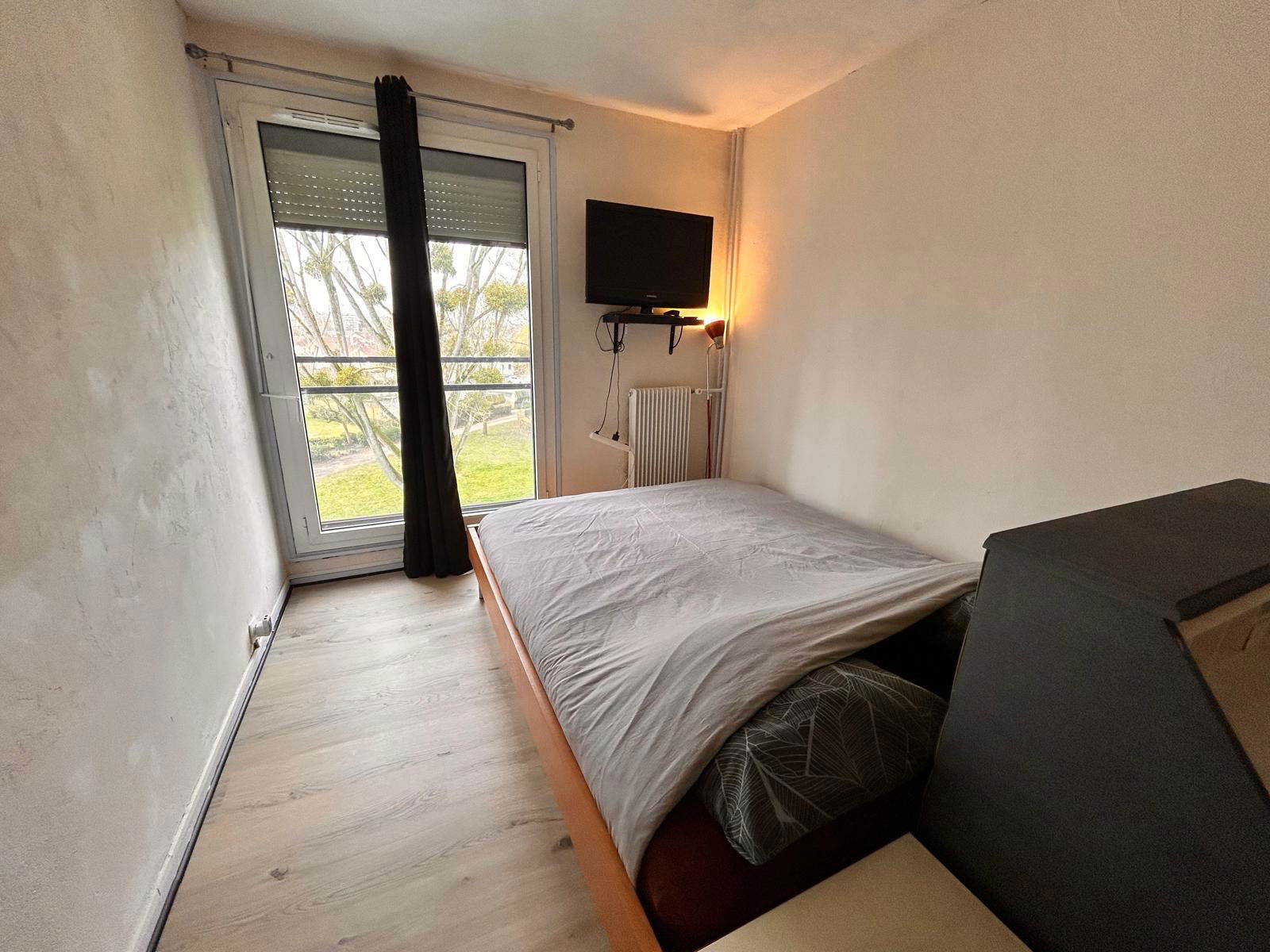 Chambre Chez L'habitant Sevran 260050