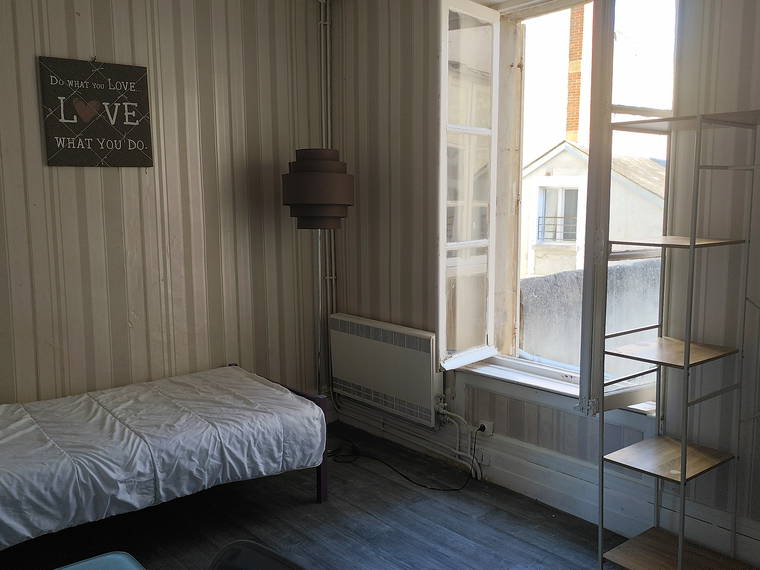 Studio Indépendant Saint-Amand-Montrond 580156