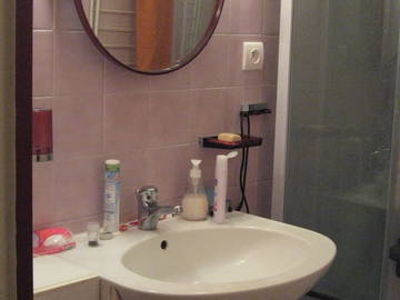Chambre chez l'habitant à louer à Grenoble - photo 6 : salle de bain-6