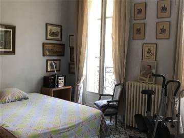 Roomlala | Chambre meublée 25 m2 Centre 6ème près place Castellane