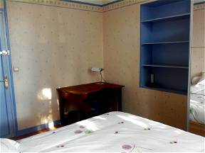 Furnished Student Room APL, Near Train Station..