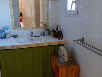 Chambre chez l'habitant à louer à Nîmes - photo 4 : salle de bain-4