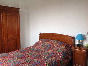 Furnished Room for Rent in a Resident's Home