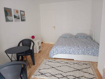Homestay for rent in Roujan - photo 1 : Bedroom-1