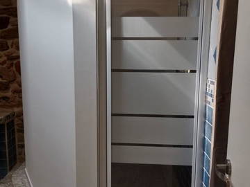 Homestay for rent in Roujan - photo 5 : Bathroom-5
