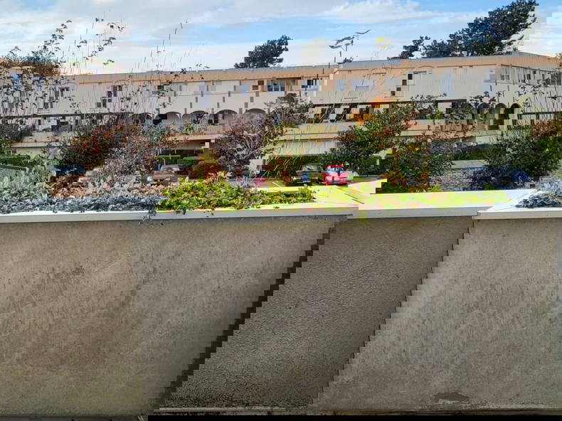 Kolokation Montigny-le-Bretonneux 596349-5