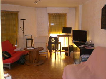 Room For Rent Lyon 12105