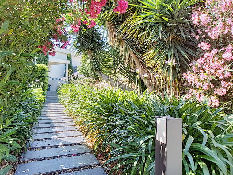 Gastgezin Antibes 85221