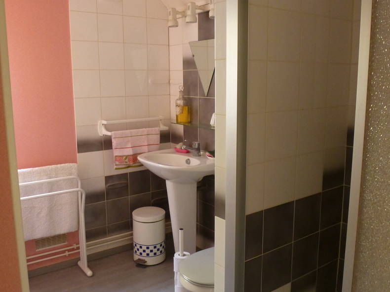 Hospedagem Em Casa De Família Mont-Saint-Aignan 115707-1