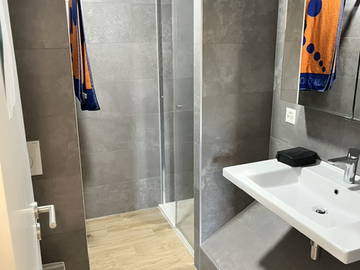 Chambre d'hôte à louer à Marchissy - photo 2 : salle de bain-2