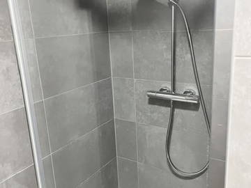 Chambre d'hôte à louer à Marchissy - photo 3 : salle de bain-3