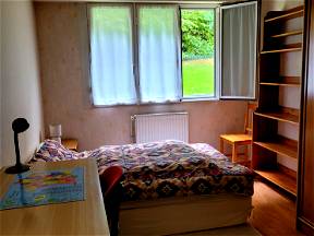 Furnished room in a private home in Evreux center