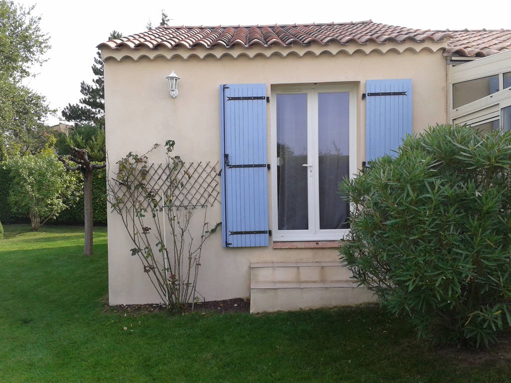 Homestay Aubignan 677204-1