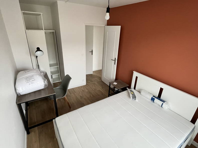 Colocation Laval 542585-2