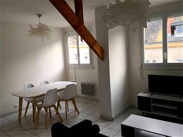 Roomlala | Chambre Meublée Dans Colocation De 64 M2 Saumur Centre