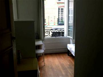 Private Room Poissy 237562-1
