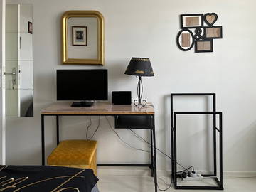 Quedarse En Casa Vandœuvre-Lès-Nancy 98705-1