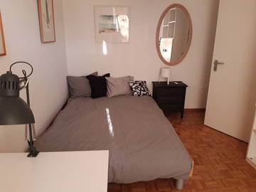 Roomlala | Chambre Meublée Dans Quartier Calme