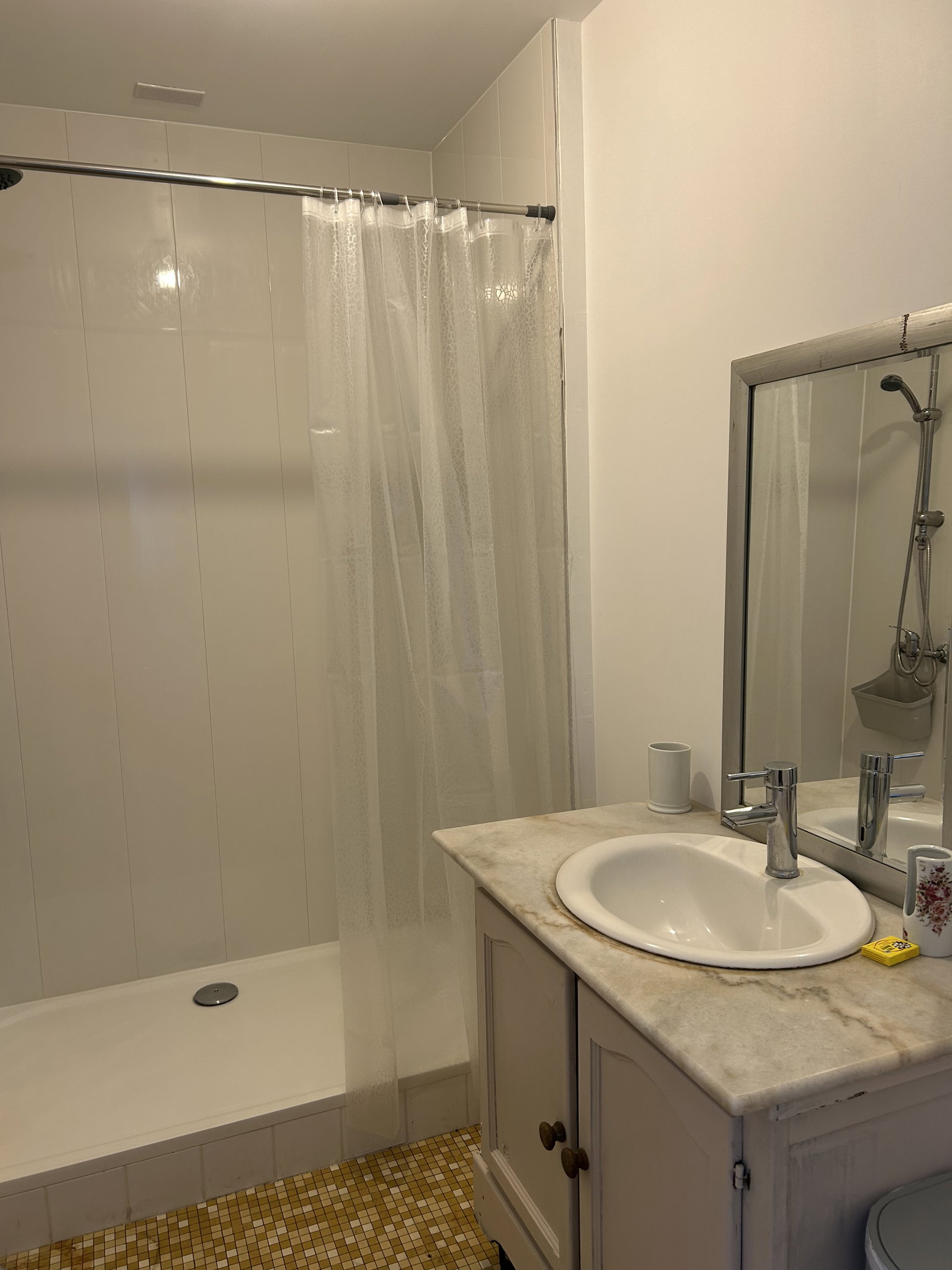 Chambre Chez L'habitant Luynes 675216