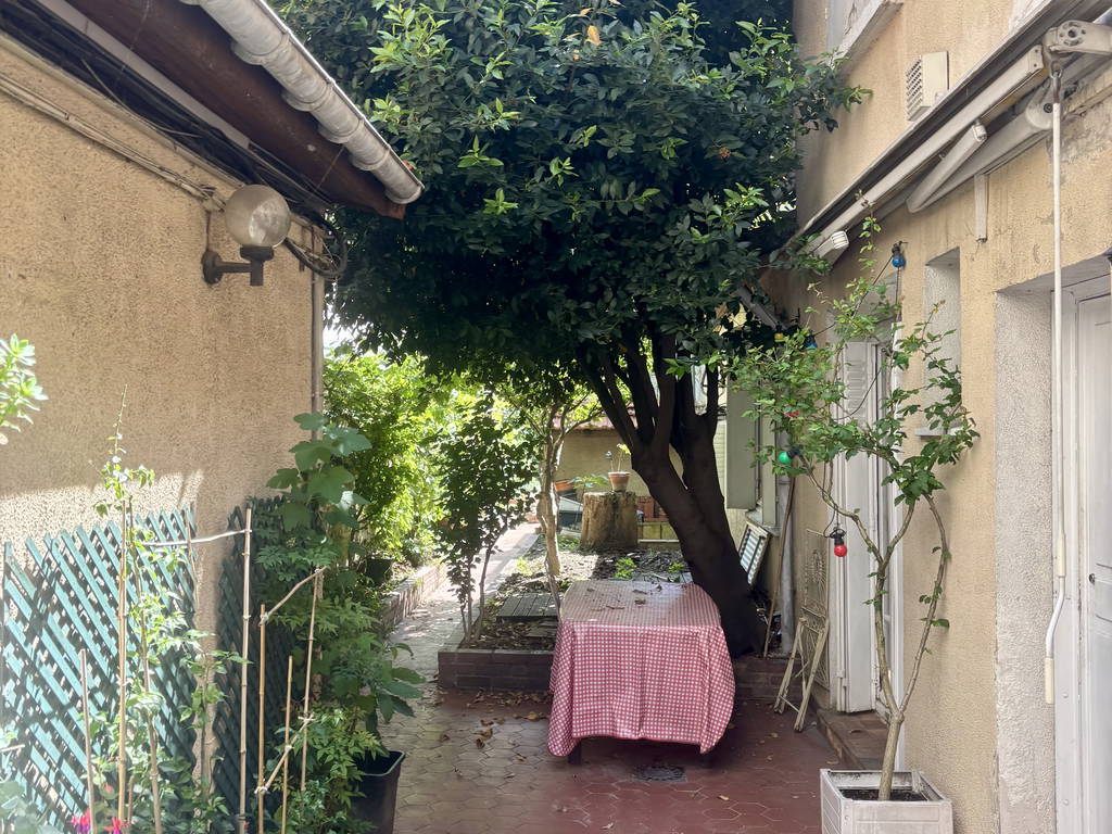 Homestay Paris 672601-1
