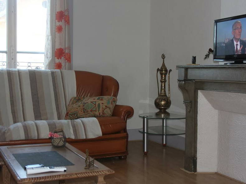 Colocación Lons-le-Saunier 102636-2