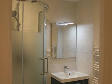Colocation à louer à Saint-Étienne - photo 13 : salle de bain-13