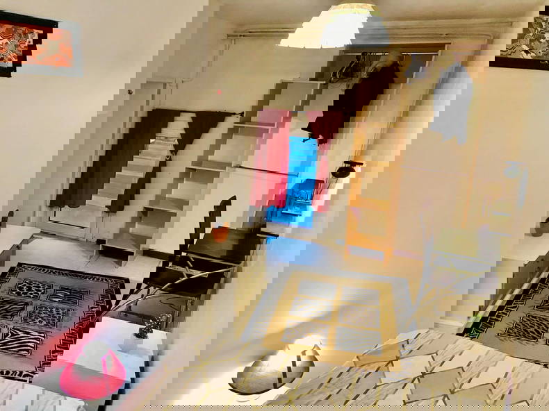 Kolokation Lyon 480920-2