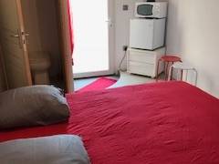 Roomlala | Chambre Meublée En Vendée , Neuve De Plein Pied Proche Puy D