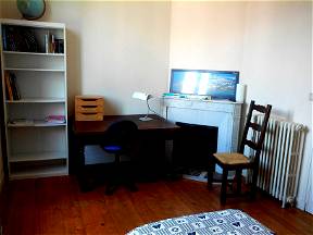 Furnished Student Room Apl Near Train Station