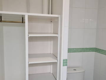 Homestay for rent in Fourqueux - photo 7: Bathroom-7
