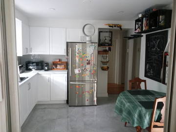Chambre chez l'habitant à louer à Laval - photo 10 : autre pièce-10