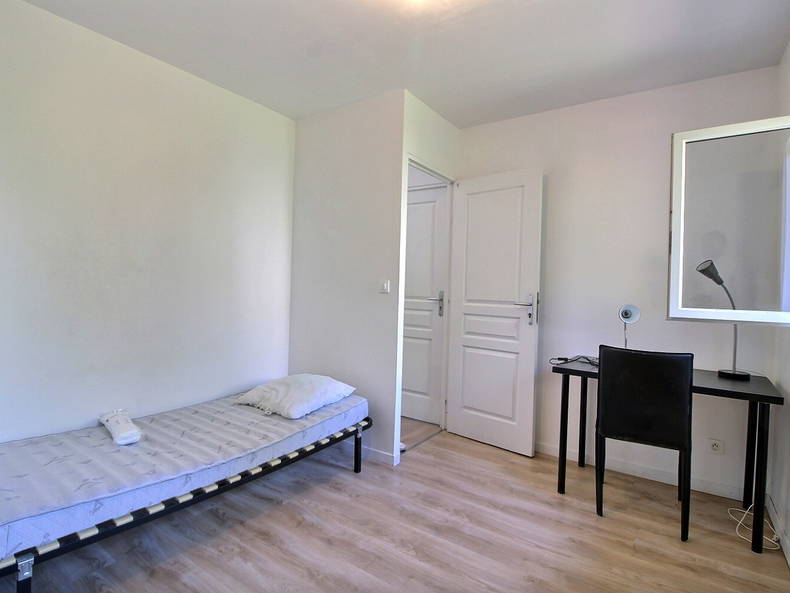 Homestay Palaiseau 664369-5