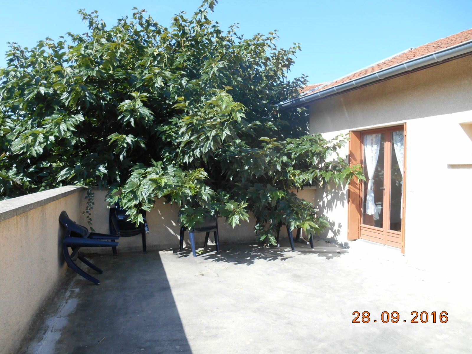 Colocatie Anneyron 35402