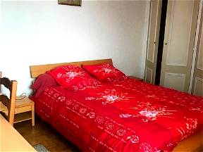 Furnished Room For Student Homestay