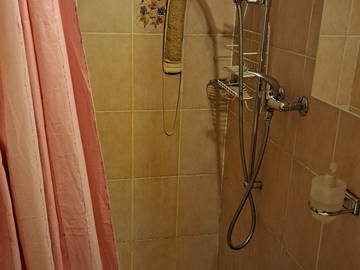 Chambre chez l'habitant à louer à La Tour-De-Peilz - salle de bain-5